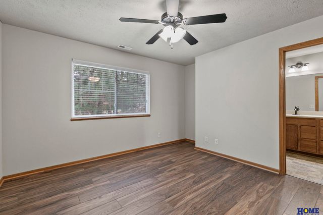 5775 Brendon Lane, Lincoln, NE 68516