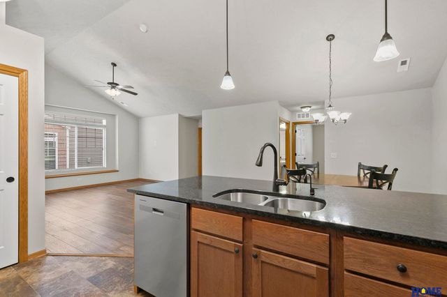 5775 Brendon Lane, Lincoln, NE 68516