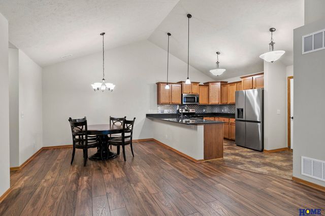 5775 Brendon Lane, Lincoln, NE 68516