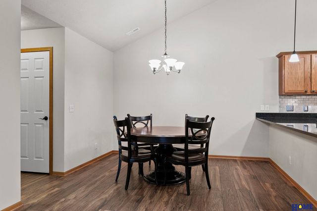 5775 Brendon Lane, Lincoln, NE 68516