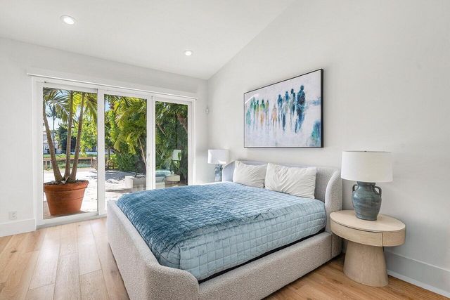 215 Island Drive, Jupiter, FL 33477