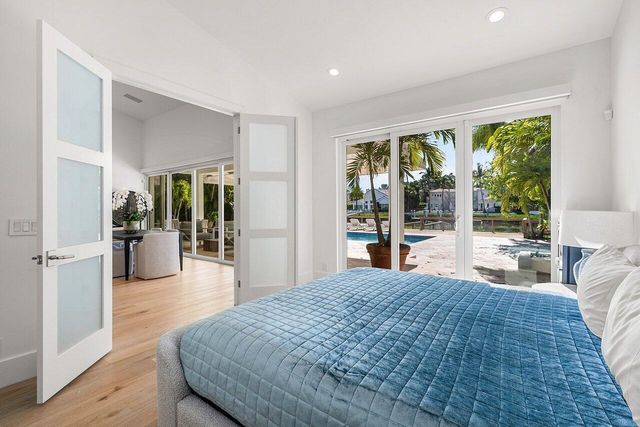 215 Island Drive, Jupiter, FL 33477