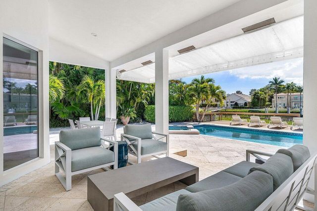 215 Island Drive, Jupiter, FL 33477