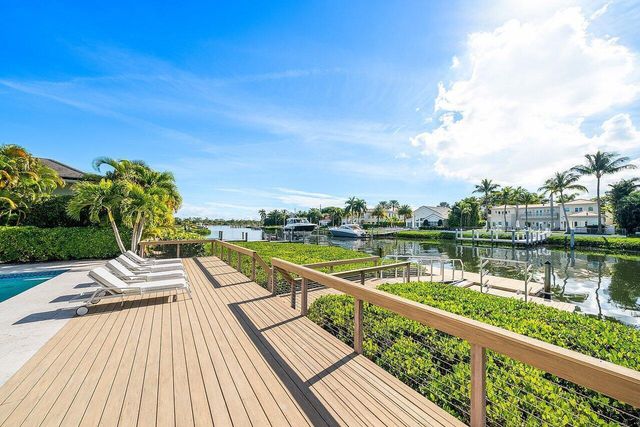 215 Island Drive, Jupiter, FL 33477