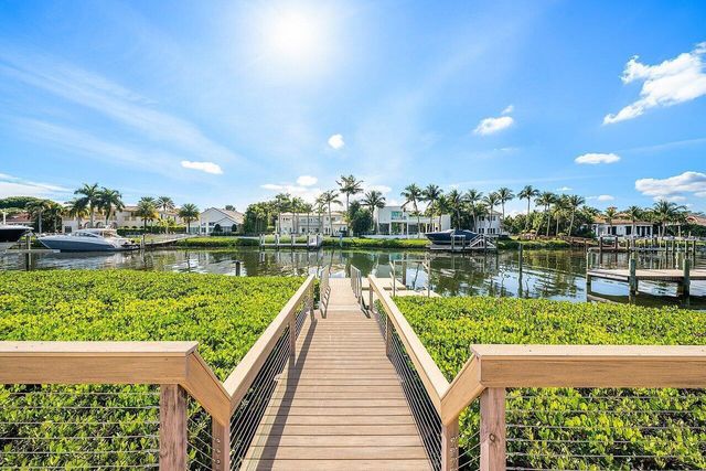 215 Island Drive, Jupiter, FL 33477