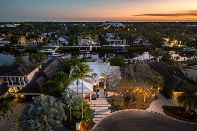 215 Island Drive, Jupiter, FL 33477