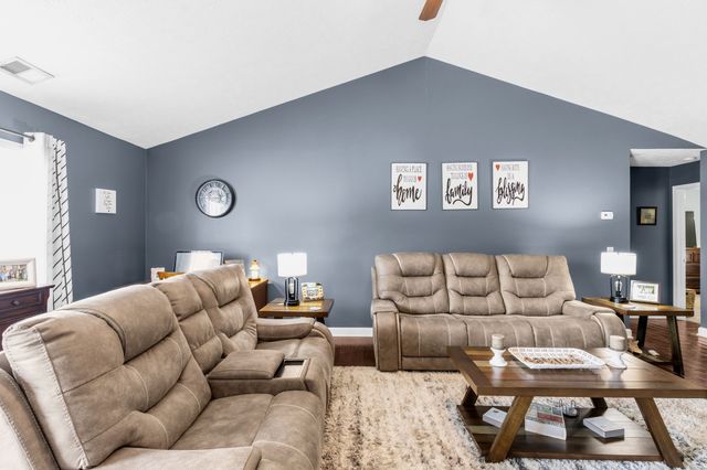 509 County Farm Rd, Murfreesboro, TN 37127