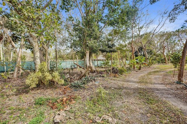 17150 SW 264th St, Miami, FL 33031