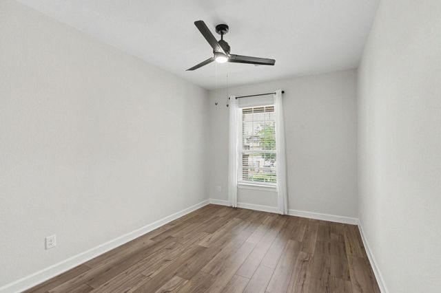 728 Fallen Hemlock Court, Conroe, TX 77304