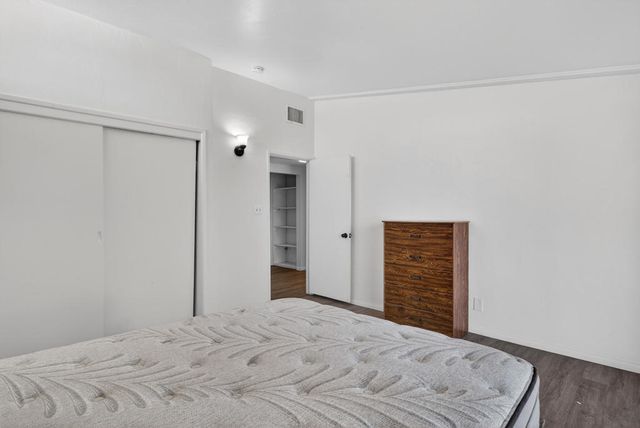 7504 Balsa Avenue, Yucca Valley, CA 92284