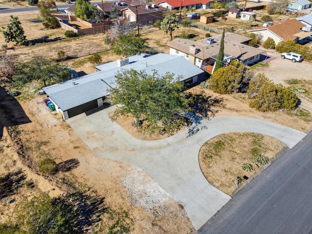 7504 Balsa Avenue, Yucca Valley, CA 92284