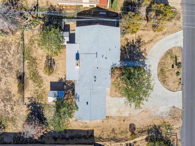 7504 Balsa Avenue, Yucca Valley, CA 92284