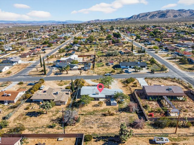 7504 Balsa Avenue, Yucca Valley, CA 92284