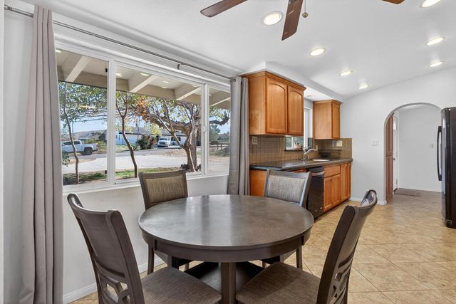 7504 Balsa Avenue, Yucca Valley, CA 92284