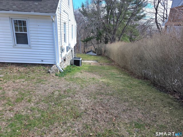 29 Esther Avenue, Waterbury, CT 06708