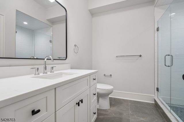 6 Benson Ct, Millburn Twp., NJ 07078