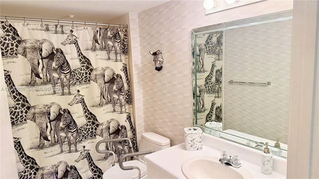 12651 SW 16th Ct 202B, Pembroke Pines, FL 33027