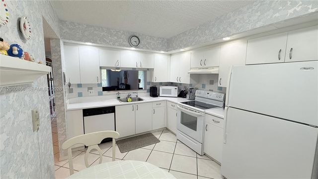 12651 SW 16th Ct 202B, Pembroke Pines, FL 33027