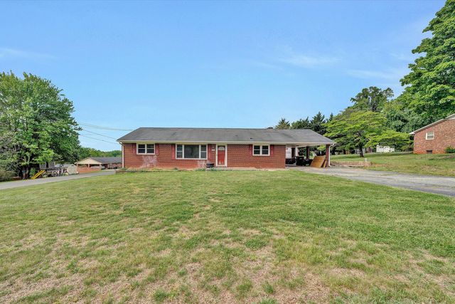 145 Cornell RD, Rocky Mount, VA 24151