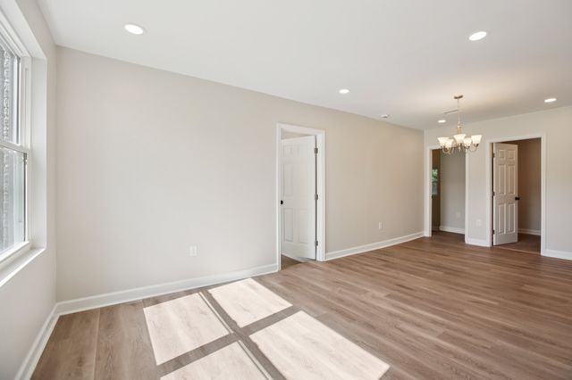 2117 Scott Ave, Nashville, TN 37216