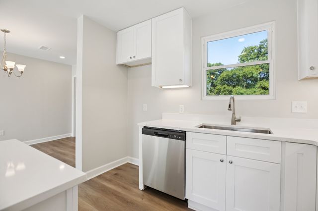 2117 Scott Ave, Nashville, TN 37216