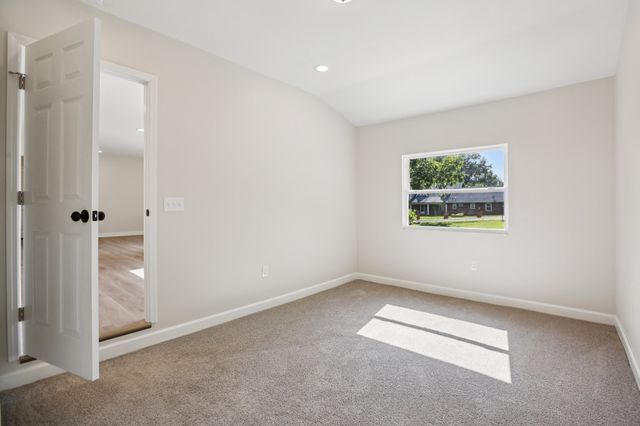 2117 Scott Ave, Nashville, TN 37216