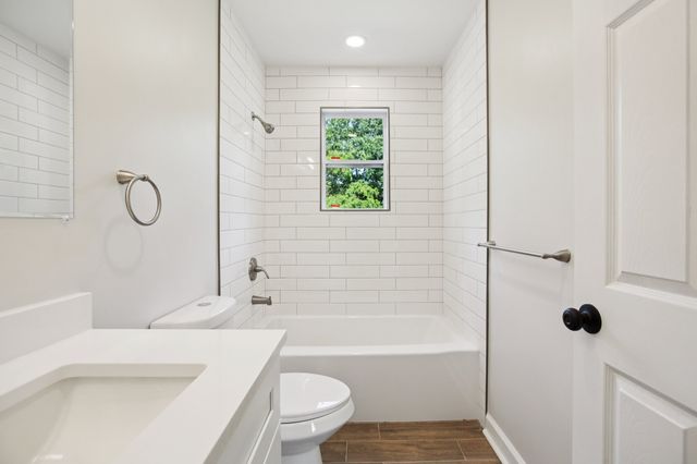 2117 Scott Ave, Nashville, TN 37216