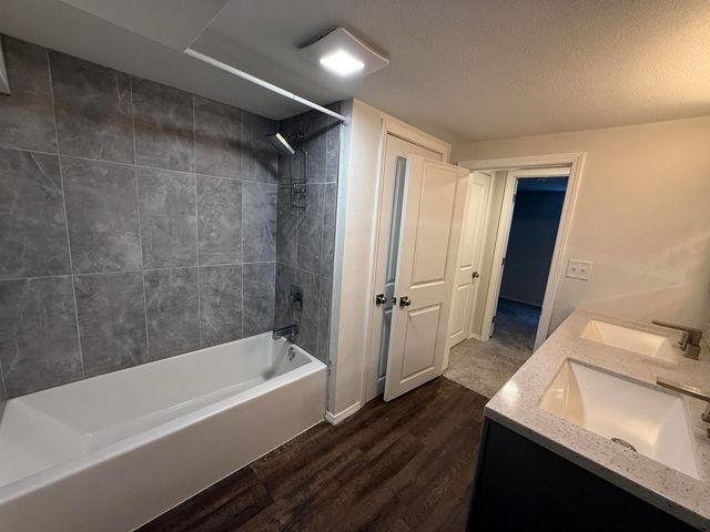 1321 S Main St, Minot, ND 58701