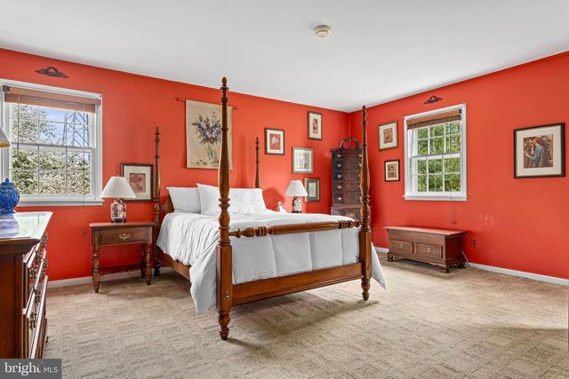 100 WOODED LN, Villanova, PA 19085