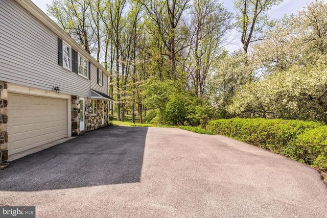 100 WOODED LN, Villanova, PA 19085