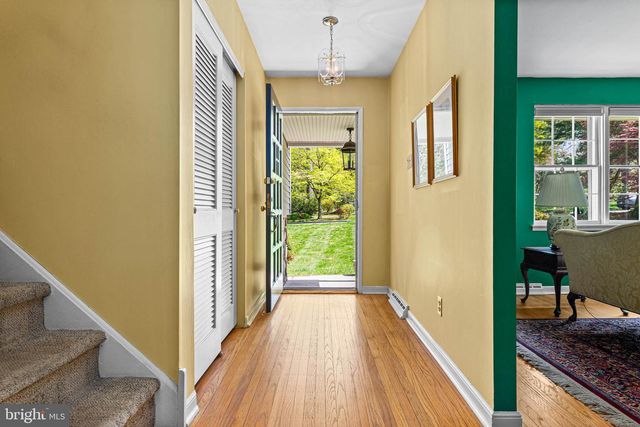 100 WOODED LN, Villanova, PA 19085