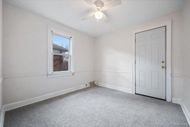 16569 Tracey Street, Detroit, MI 48235