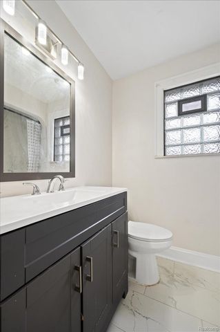 16569 Tracey Street, Detroit, MI 48235