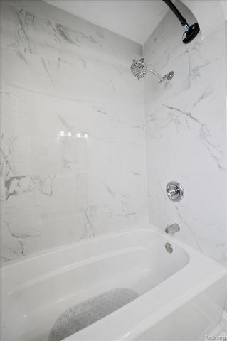 16569 Tracey Street, Detroit, MI 48235