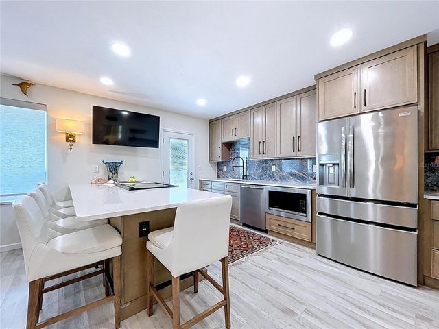 763 JOHN RINGLING BOULEVARD 36, Sarasota, FL 34236