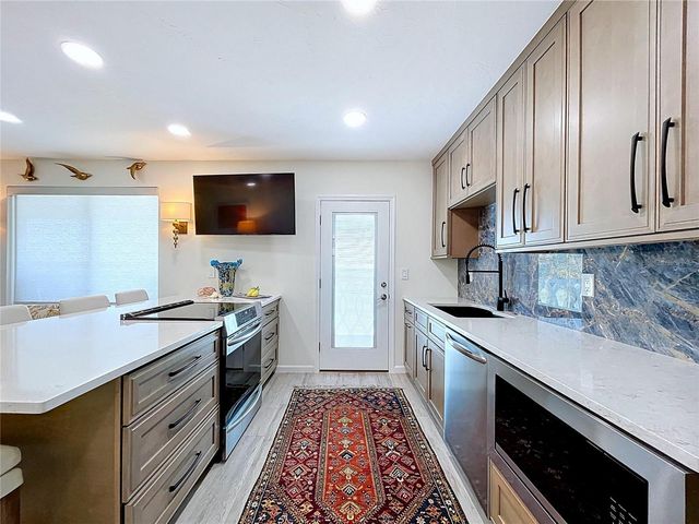 763 JOHN RINGLING BOULEVARD 36, Sarasota, FL 34236