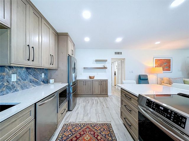 763 JOHN RINGLING BOULEVARD 36, Sarasota, FL 34236