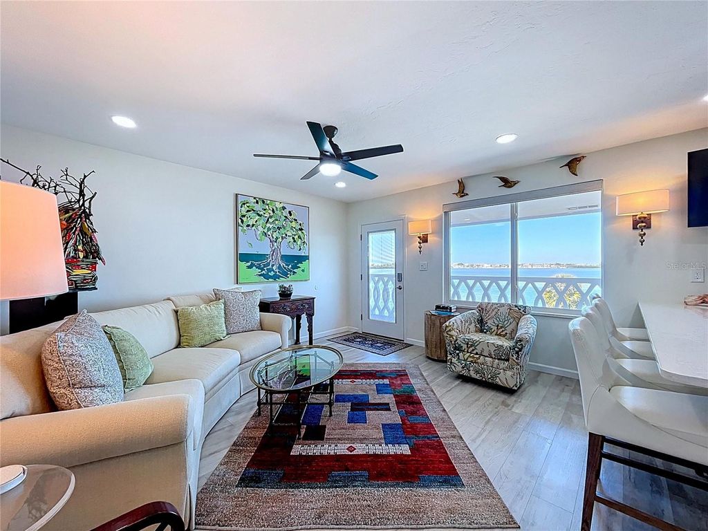 Image 34 of property listing at 763 JOHN RINGLING BOULEVARD 36BERK, Sarasota, FL 34236