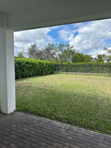 19747 Wheelbarrow Bend, Loxahatchee, FL 33470
