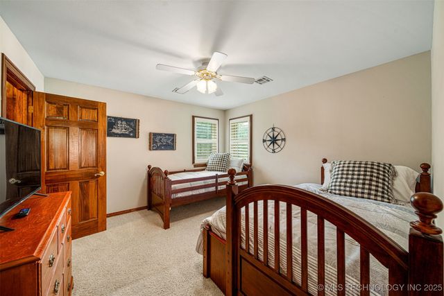 59386 E 288 Court, Grove, OK 74344