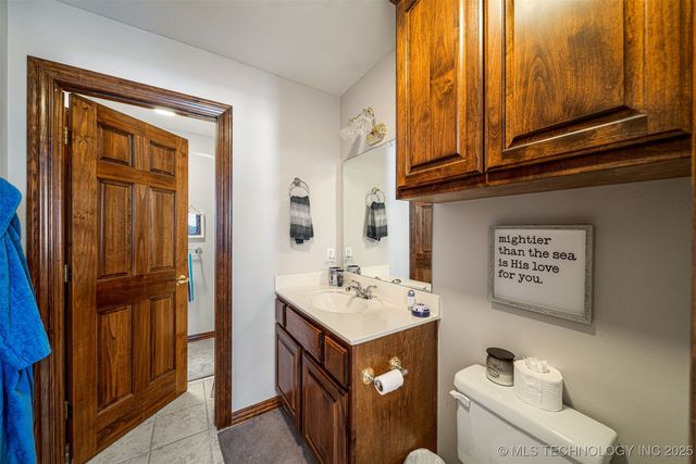 59386 E 288 Court, Grove, OK 74344