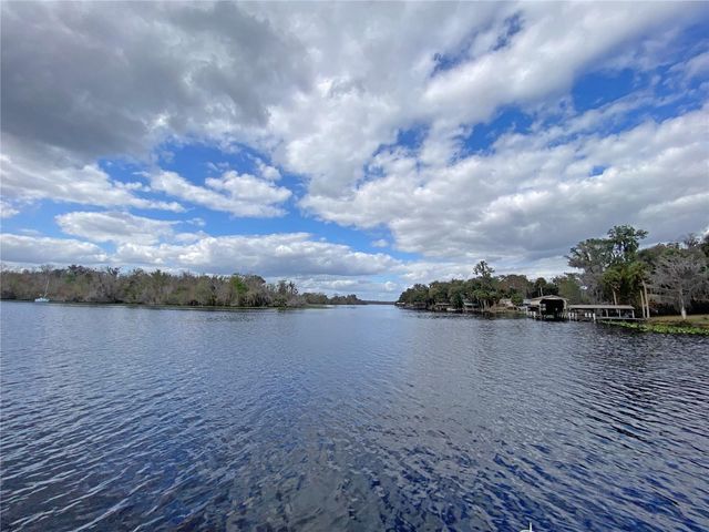 101 ORANGE STREET, Satsuma, FL 32189