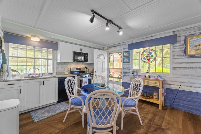 101 ORANGE STREET, Satsuma, FL 32189