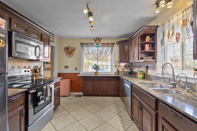 101 ORANGE STREET, Satsuma, FL 32189