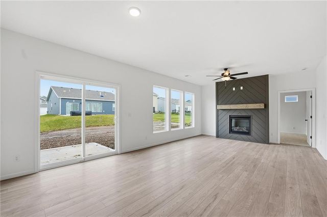 3000 NW 97th Street, Kansas City, MO 64154