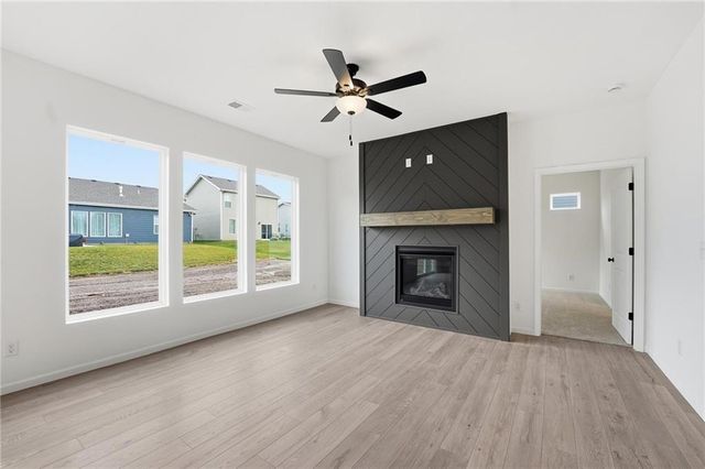 3000 NW 97th Street, Kansas City, MO 64154