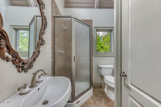 255 Willmary Road, Piney Flats, TN 37686