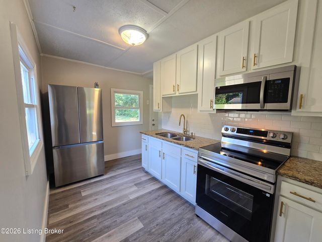 218 Alpha Ave, Louisville, KY 40218