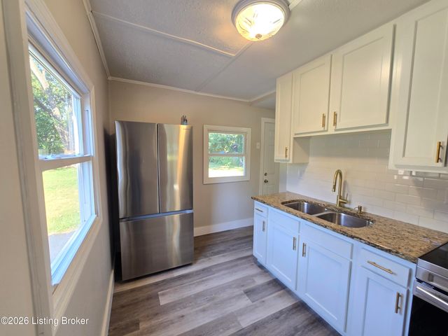 218 Alpha Ave, Louisville, KY 40218