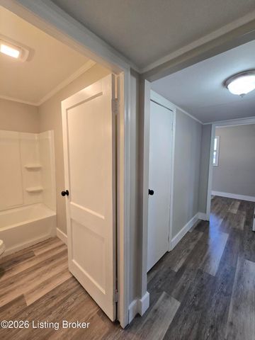 218 Alpha Ave, Louisville, KY 40218